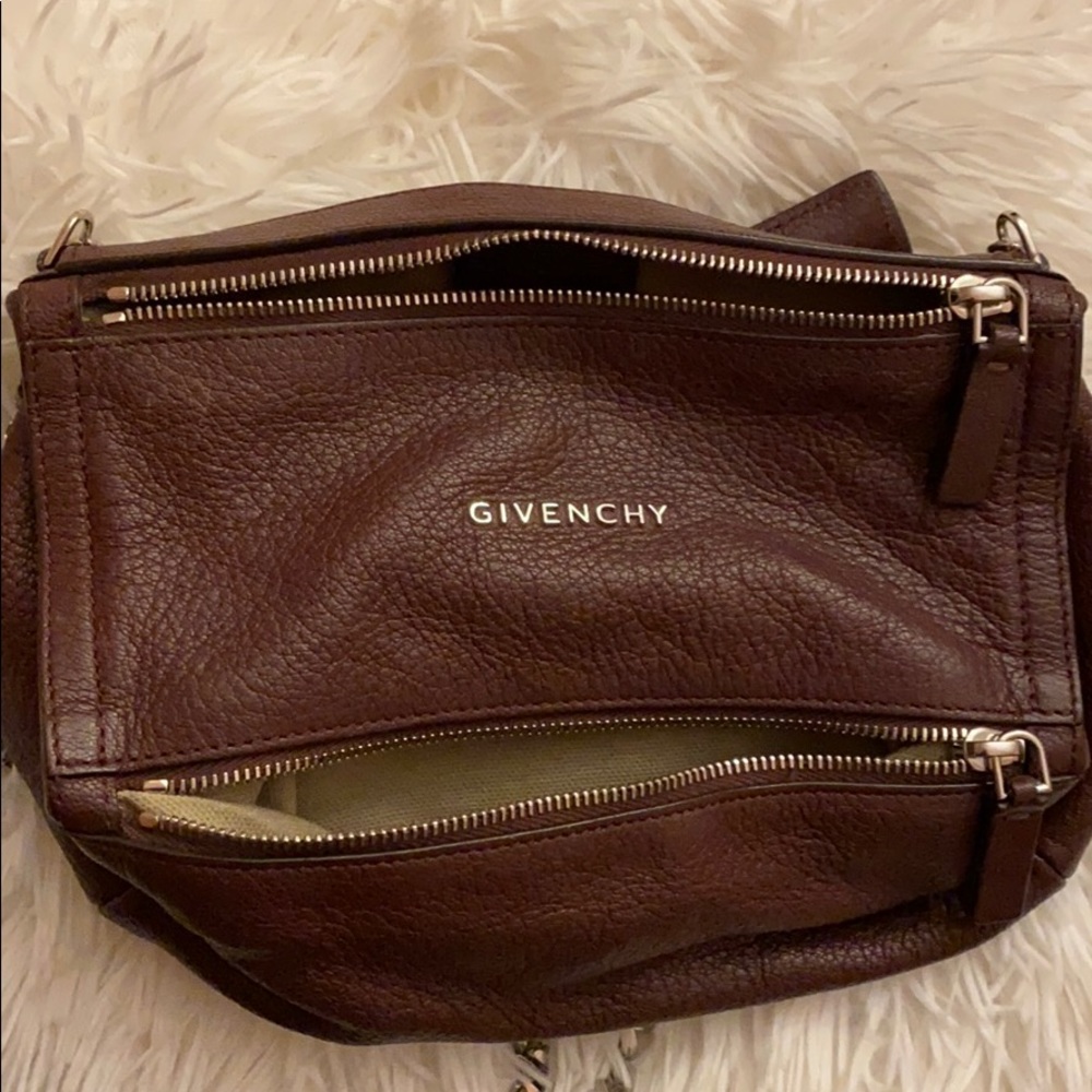 GIVENCHY
Mini Leather Pandora Bag - Picture 9 of 16
